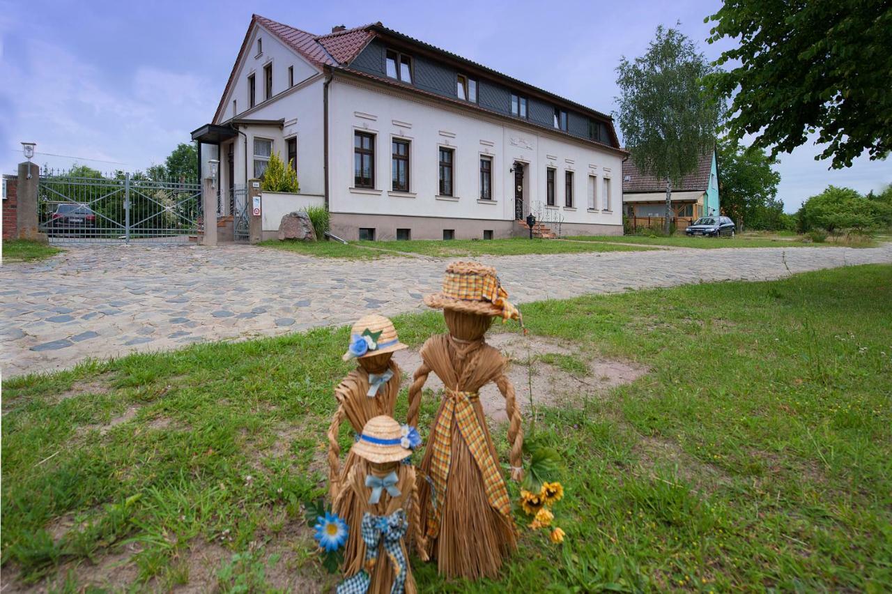 Pension Kuhn Klietz エクステリア 写真